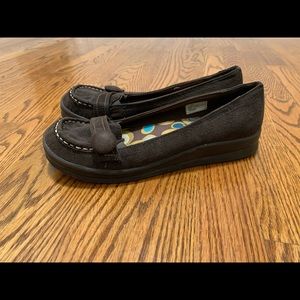 Xhilaration Size 9.5 Brown Loafers
